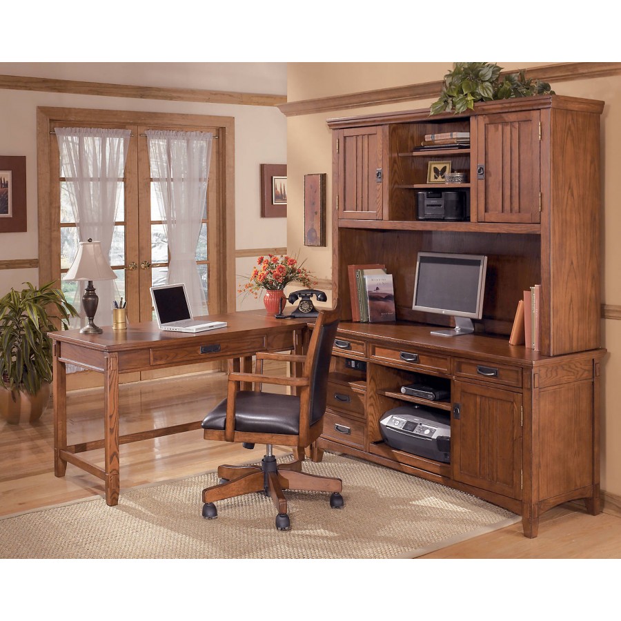 мебель для кабинета в доме в классическом стиле из массива